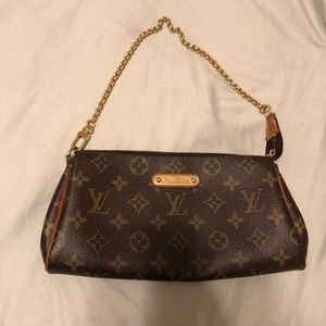 Louis Vuitton Eva clutch